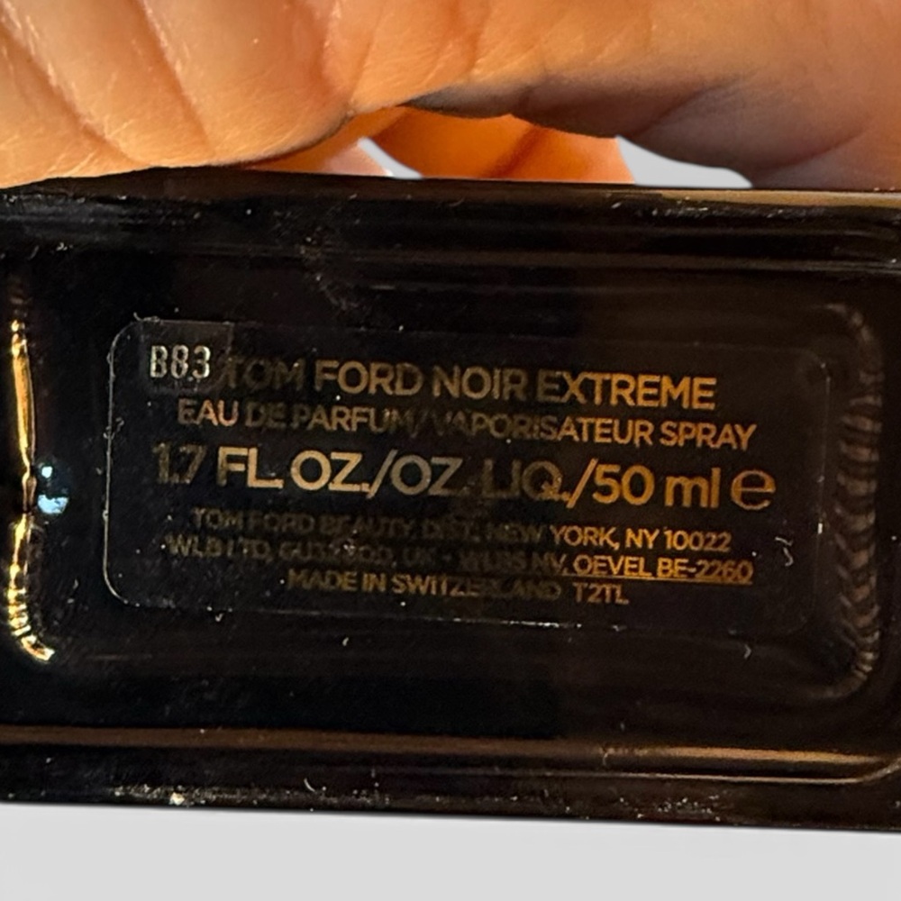 TOM FORD NOIR EXTREME 1.7 fl oz only used a couple times - Picture 3 of 4